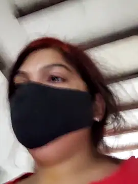 Snapshot of illay_love chatting on February 13, 2026, 2:44 am illay love online show from February 13, 2026, 2:44 am