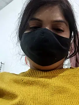 Snapshot of illay_love chatting on February 23, 2026, 4:14 am illay love online show from February 23, 2026, 4:14 am