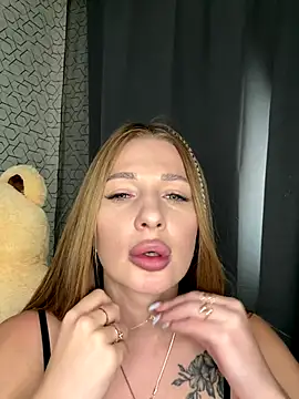 Tatti-Go online show from September 14, 2025, 12:49 pm