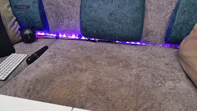 blackcat142 online show from October 27, 2025, 11:22 am