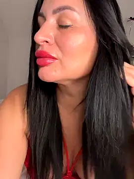 Helena7077 online show from October 24, 2025, 10:31 pm