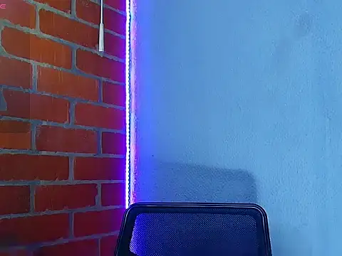 Leandro valenzuela online show from September 18, 2025, 12:24 am