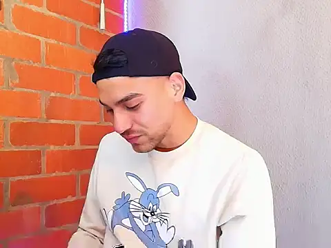 Leandro valenzuela online show from September 19, 2025, 9:08 pm