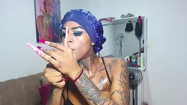 Snapshot of badgirls_cx chatting on February 22, 2026, 6:42 pm badgirls cx online show from February 22, 2026, 6:42 pm