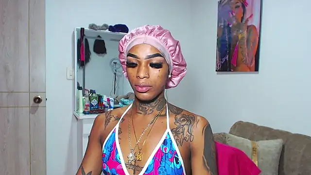 Snapshot of badgirls_cx chatting on February 13, 2026, 4:07 pm badgirls cx online show from February 13, 2026, 4:07 pm