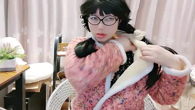 Snapshot of arena1357 chatting on February 28, 2026, 10:26 am arena1357 online show from February 28, 2026, 10:26 am