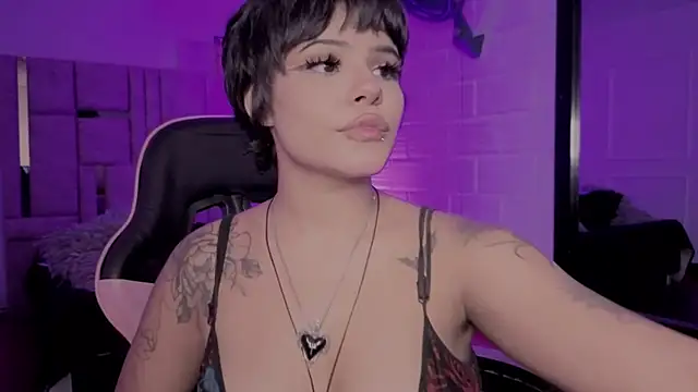 BonnieAnderson  online show from July 29, 2026, 9:14 pm