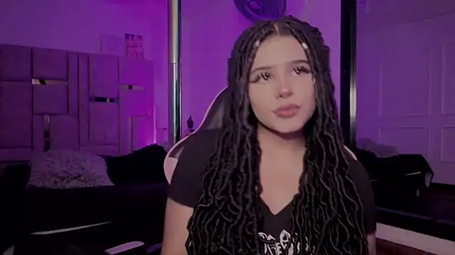 BonnieAnderson  online show from July 17, 2026, 9:12 pm