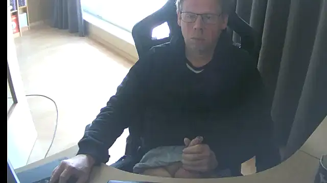 Snapshot of kinkyslet8 chatting on March 31, 2026, 2:08 pm kinkyslet8 online show from March 31, 2026, 2:08 pm