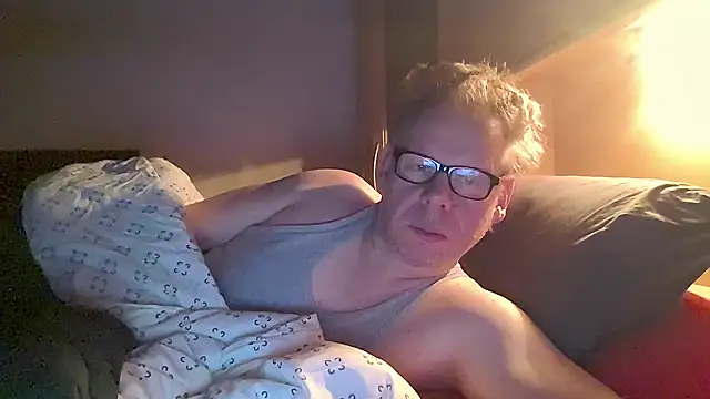 kinkyslet8 online show from December 20, 2025, 7:00 am