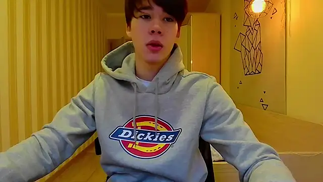 gayGamogey online show from December 12, 2024, 12:01 pm