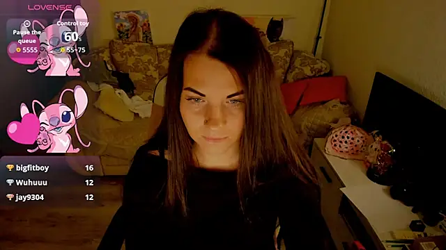 masha19981 online show from December 16, 2025, 2:05 am