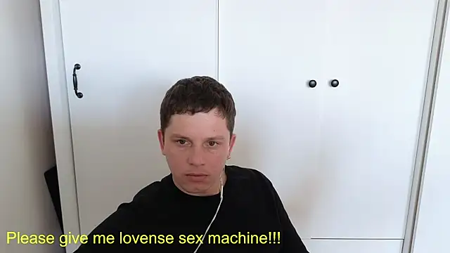 BigL0ve online show from April 25, 2026, 4:48 am