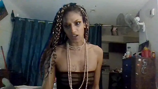 farahmoans4u online show from August 7, 2026, 9:04 am