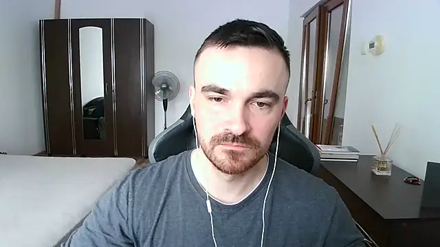 Snapshot of mu5clemania2 chatting on March 19, 2026, 8:25 am mu5clemania2 online show from March 19, 2026, 8:25 am