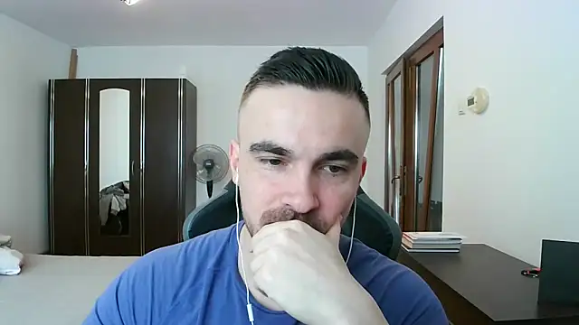 Snapshot of mu5clemania2 chatting on February 7, 2026, 8:22 am mu5clemania2 online show from February 7, 2026, 8:22 am