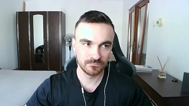 Snapshot of mu5clemania2 chatting on March 17, 2026, 11:46 am mu5clemania2 online show from March 17, 2026, 11:46 am