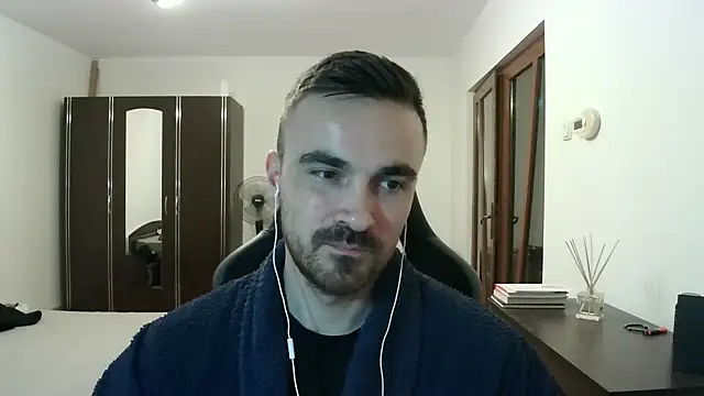 Snapshot of mu5clemania2 chatting on February 16, 2026, 9:24 pm mu5clemania2 online show from February 16, 2026, 9:24 pm