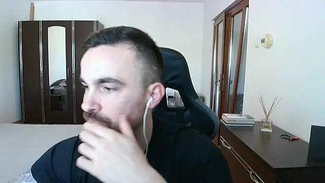 Snapshot of mu5clemania2 chatting on March 6, 2026, 8:42 am mu5clemania2 online show from March 6, 2026, 8:42 am