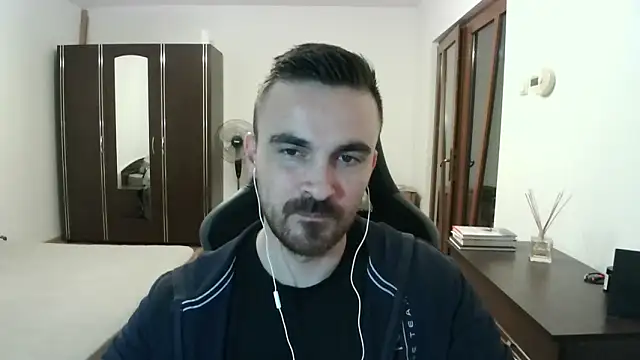 Snapshot of mu5clemania2 chatting on March 10, 2026, 6:12 pm mu5clemania2 online show from March 10, 2026, 6:12 pm