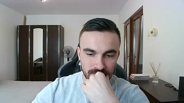 Snapshot of mu5clemania2 chatting on February 20, 2026, 1:24 pm mu5clemania2 online show from February 20, 2026, 1:24 pm