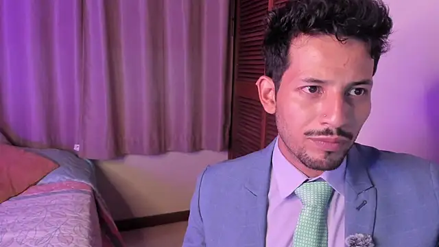 Nicholasrodrii online show from February 13, 2026, 10:54 pm