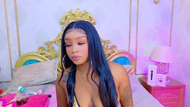 Snapshot of SalomeRestrepo chatting on October 24, 2025, 4:33 am SalomeRestrepo online show from October 24, 2025, 4:33 am