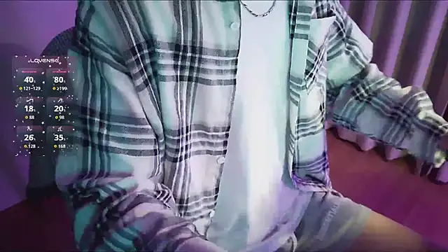 FEIYU001 online show from October 2, 2025, 3:04 pm