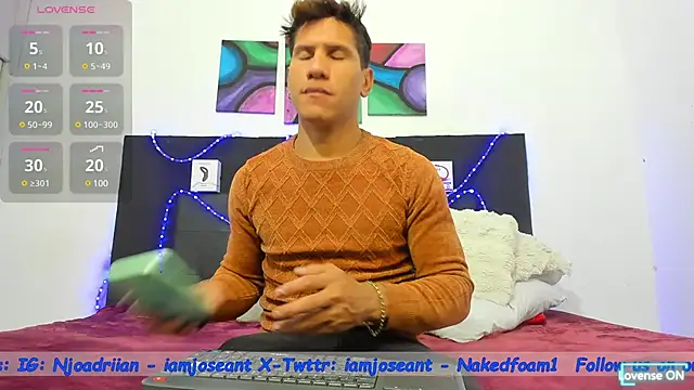 nakedfoam1 online show from January 10, 2025, 3:50 am