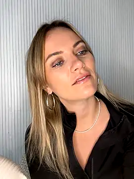 Milla  one online show from September 10, 2025, 9:30 am