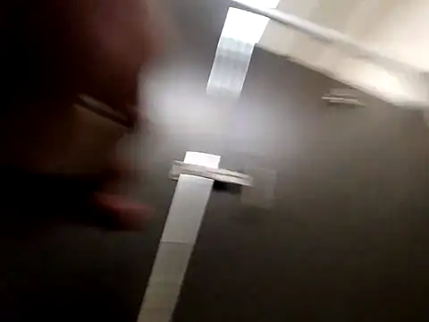 ed44435 online show from December 4, 2025, 8:41 pm