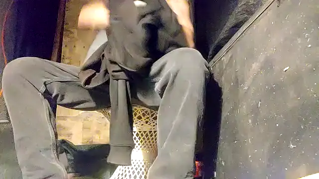 ed44435 online show from December 21, 2025, 5:31 am