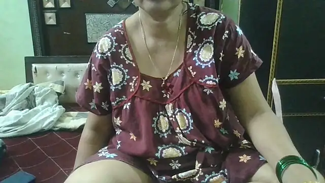 couplesuni online show from August 8, 2026, 7:37 am