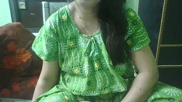 couplesuni online show from October 22, 2025, 10:25 am