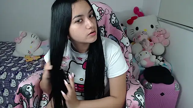 kayla k18 online show from May 6, 2026, 5:33 am
