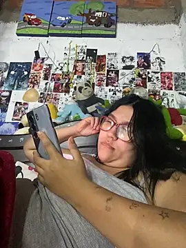 dafne19  online show from October 30, 2025, 4:11 am