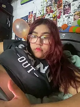 dafne19  online show from October 9, 2025, 6:47 am