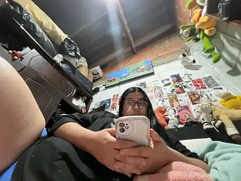 Snapshot of dafne19_ chatting on March 20, 2026, 4:35 am dafne19 online show from March 20, 2026, 4:35 am