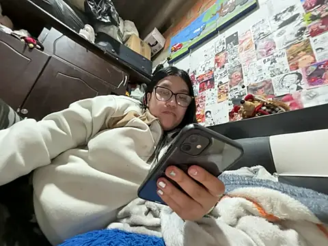 dafne19  online show from April 30, 2026, 3:46 am