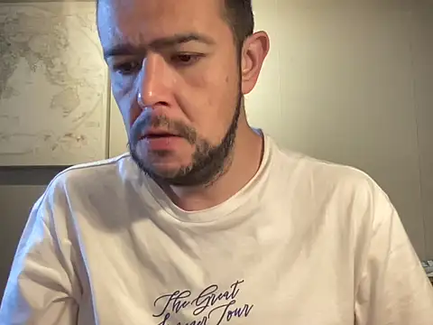 Snapshot of OtterAdonis21 chatting on October 2, 2025, 1:47 pm OtterAdonis21 online show from October 2, 2025, 1:47 pm