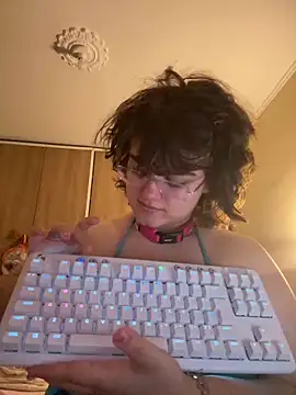 Snapshot of yudrayeb chatting on December 11, 2024, 4:39 am yudrayeb online show from December 11, 2024, 4:39 am