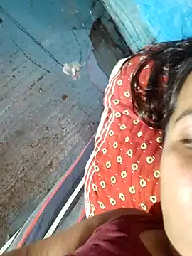 Snapshot of Natasha-In69 chatting on September 18, 2025, 5:32 am Natasha-In69 online show from September 18, 2025, 5:32 am