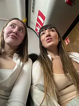 Sophie Avory online show from February 1, 2026, 7:34 pm