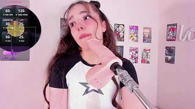 LosAlicee online show from April 11, 2026, 9:29 pm