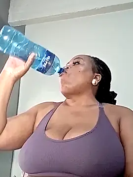 hugemelonsxxx online show from October 6, 2025, 11:55 am