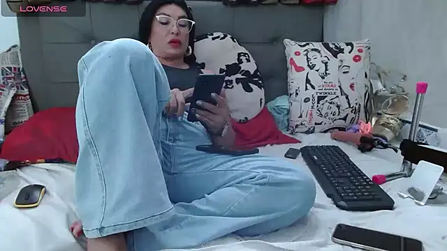 katysquirtdirty online show from June 4, 2026, 7:40 pm