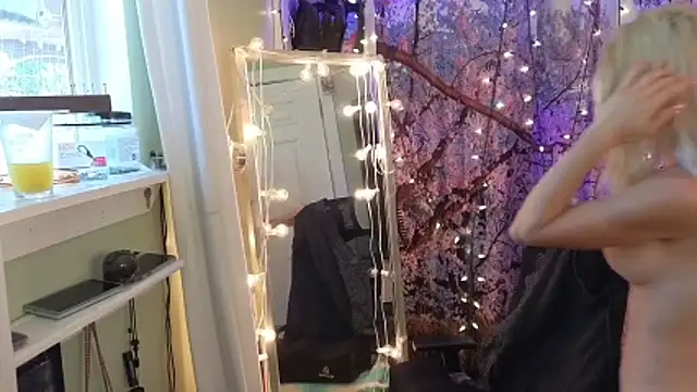 Snapshot of cunty_tranny_lydia chatting on March 21, 2026, 7:18 pm cunty tranny lydia online show from March 21, 2026, 7:18 pm