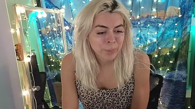 Snapshot of cunty_tranny_lydia chatting on February 7, 2026, 3:14 am cunty tranny lydia online show from February 7, 2026, 3:14 am