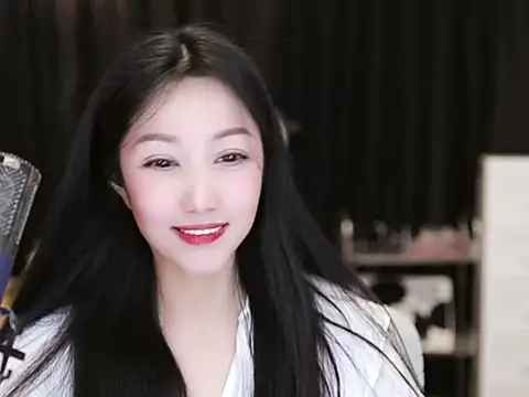 Nuyoah-77 online show from March 20, 2025, 3:25 pm