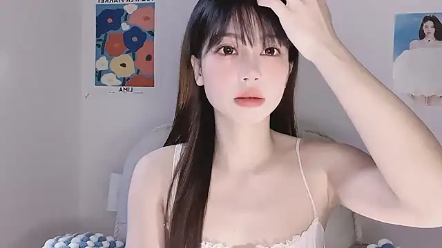 Snapshot of -Hottie chatting on January 15, 2026, 3:26 pm -Hottie online show from January 15, 2026, 3:26 pm